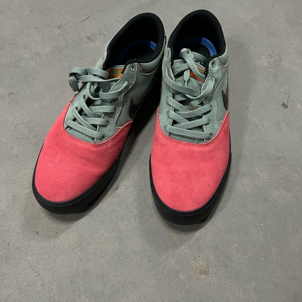Nike Men's Green and Red Shoes